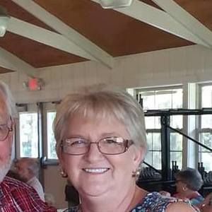 Meet your Posher, Gloria